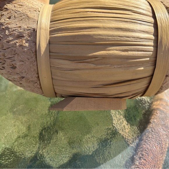 Handcrafted Swan Carved Wood Head & Sculpted Reed Body Figurine Display - Picture 8 of 11